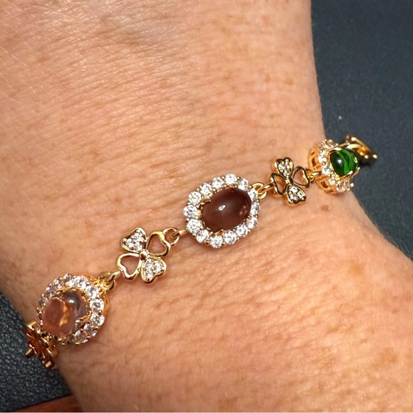 Elegant Gold Bracelet with Green, Pink and Purple Accents - Picture 3 of 3